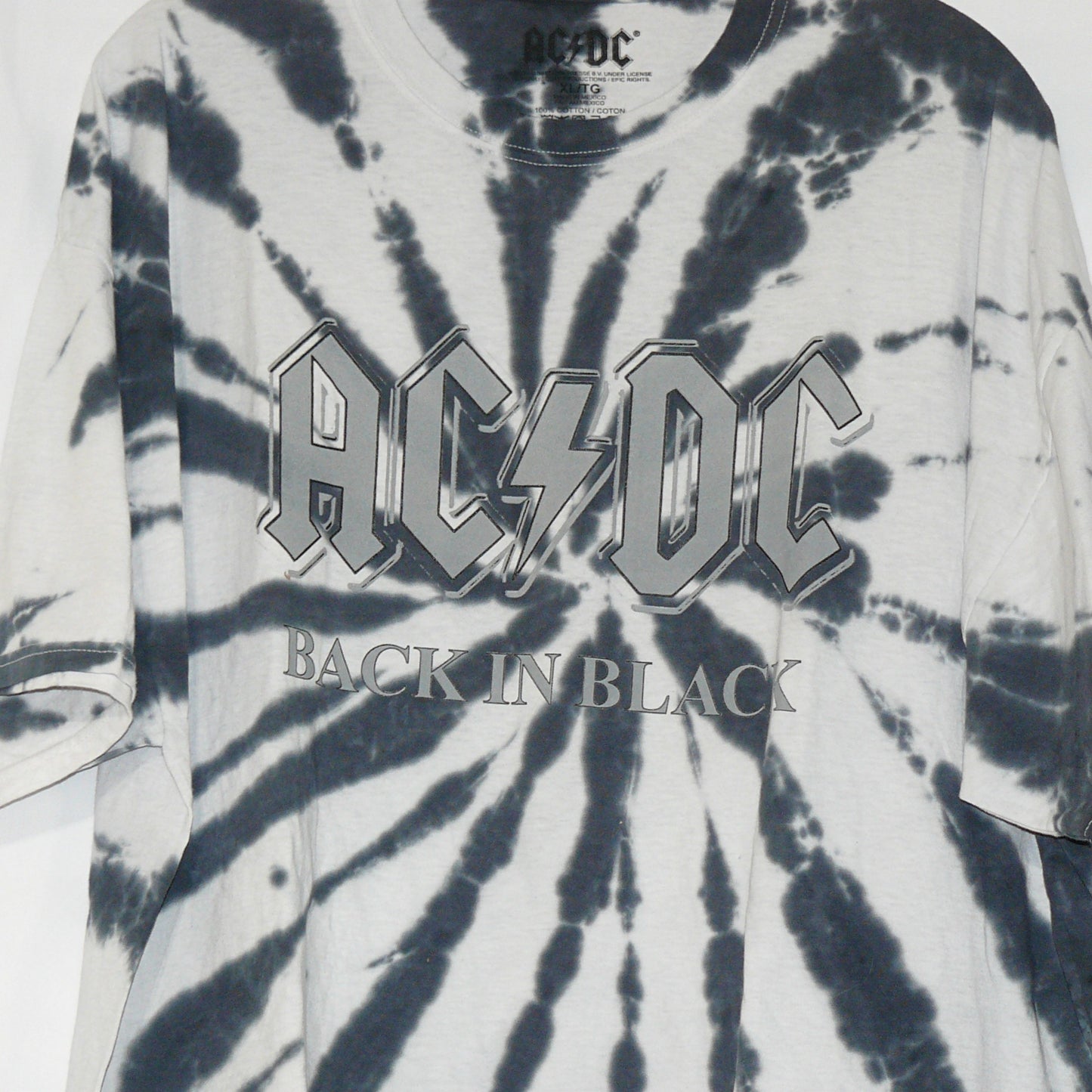 NWOT- AC/DC Back In Black Men's XL Tye Dye Band T-Shirt