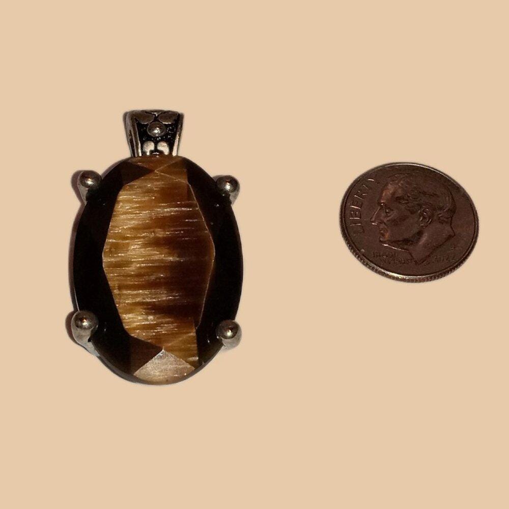 Cats Eye Glass Pendant 29mm x 20mm