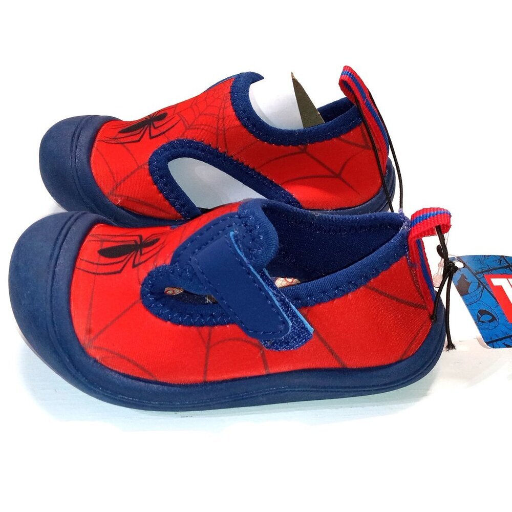 NWT Ground Up Marvel Spiderman Toddler Boys Size 5/6 Water Shoes