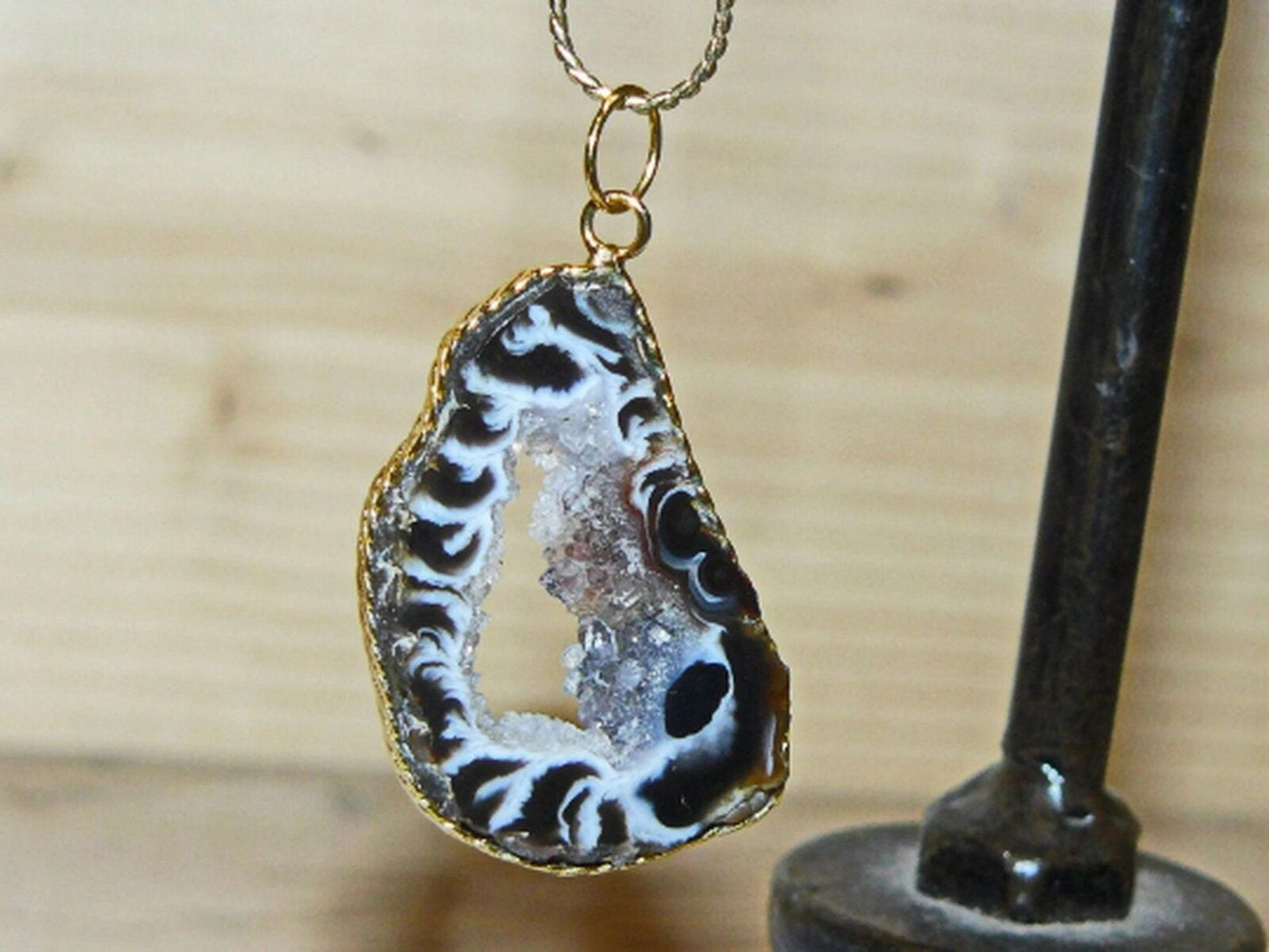 Druzy Slice Geode Necklace, Druzy Geode Pendant- kcgeo111