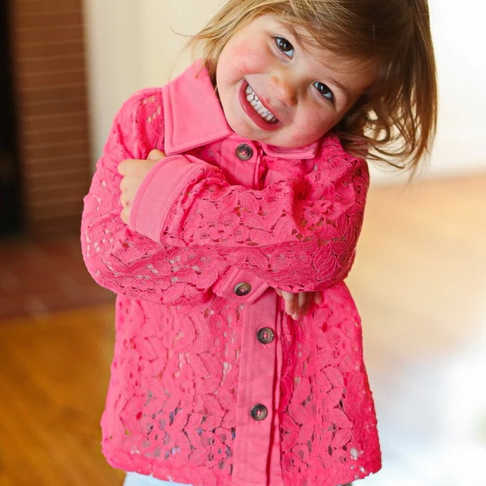 NWT Sizes Sm, Medium & XL 10/12-Rose Cotton Floral Lace Button Down Top