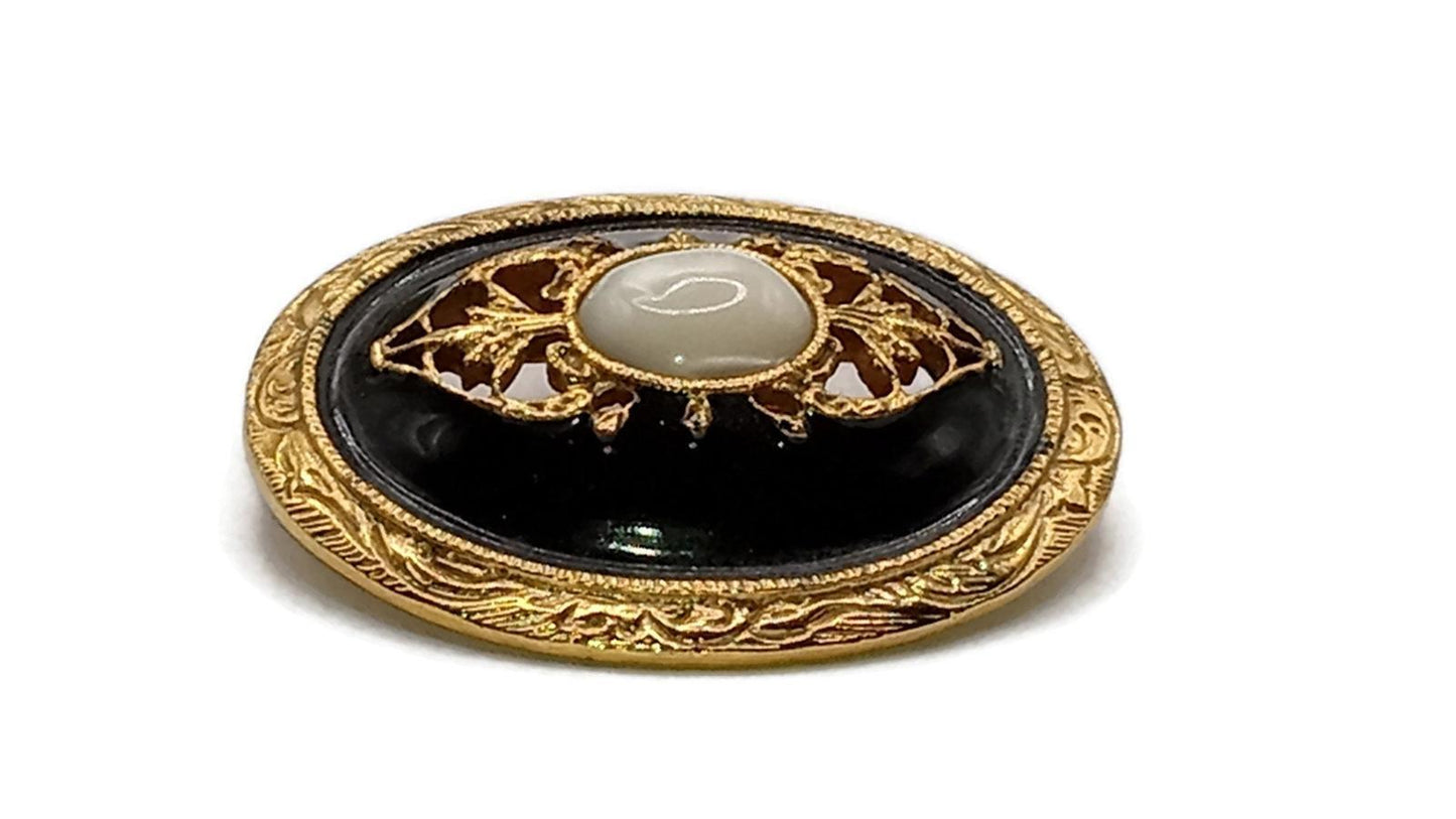 Elegant Gold Plate Brooch with a Genuine Mother of Pearl in the center