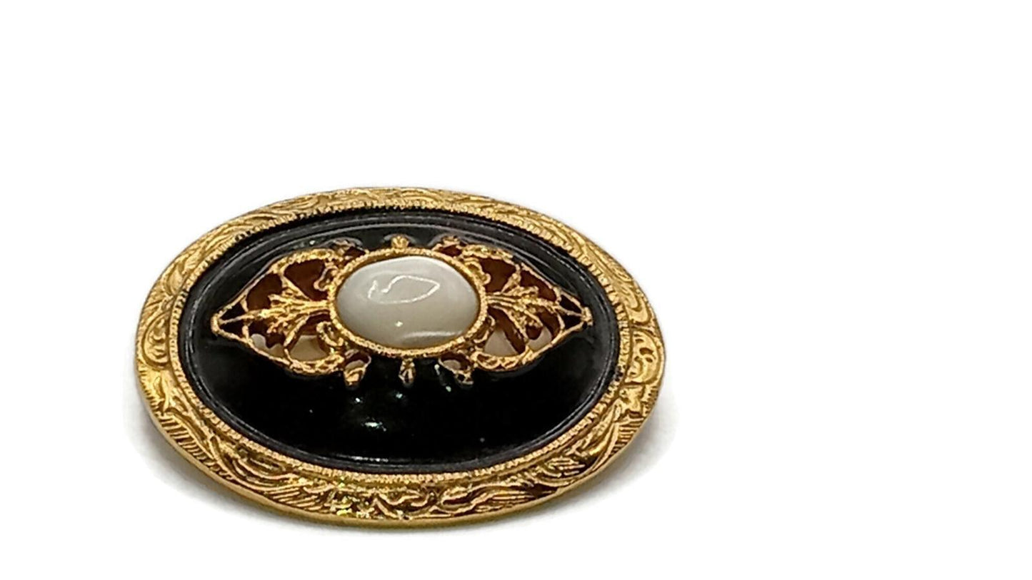 Elegant Gold Plate Brooch with a Genuine Mother of Pearl in the center